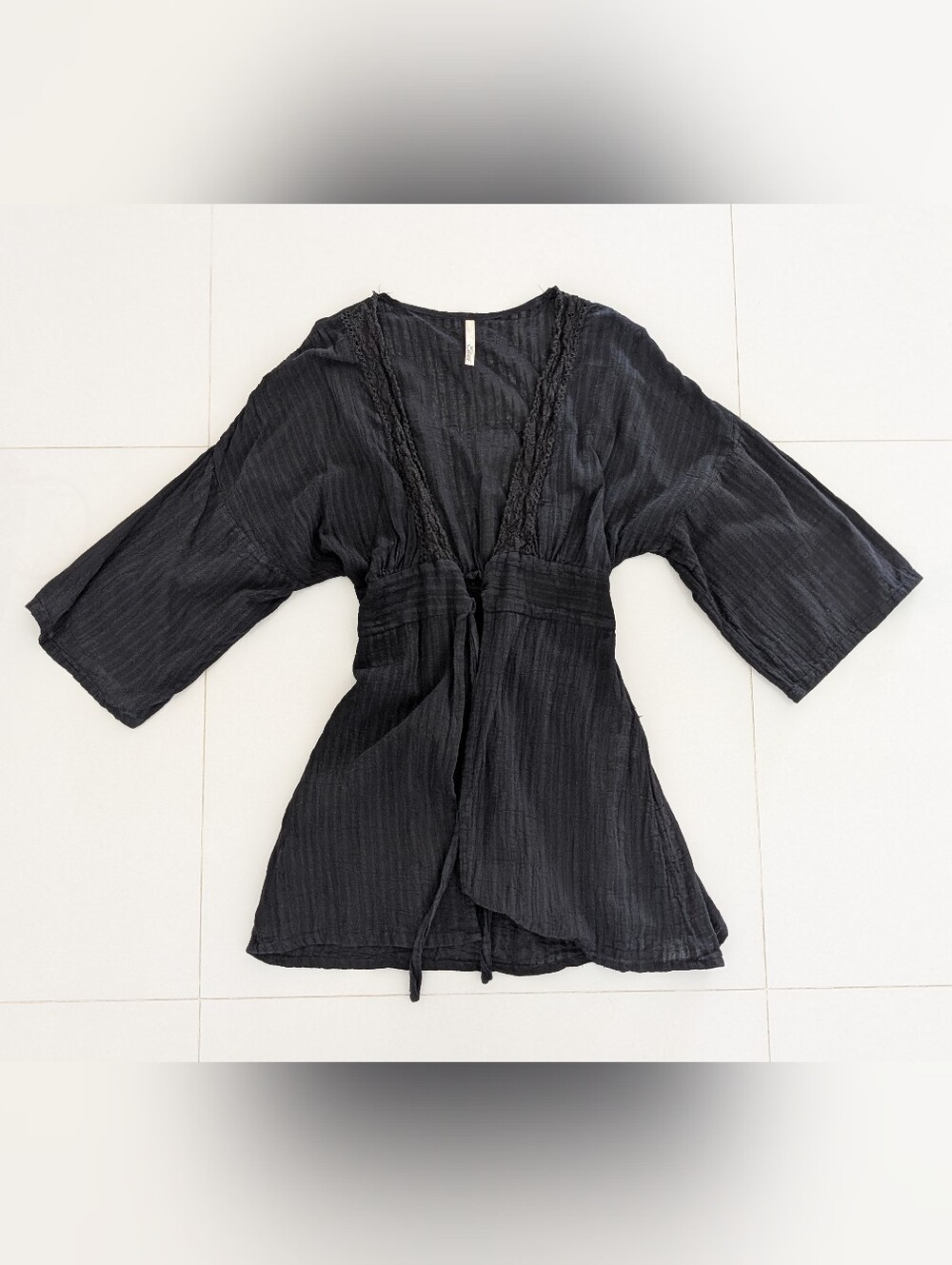 Elan Kimono Women L Black Tie Front Crochet Trim Swim Cardigan Open Front Boho - Picture 7 of 8